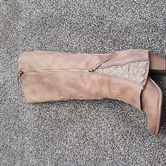 Knot Rated 9 - Spiffy -Taupe - Picture 2 of 8